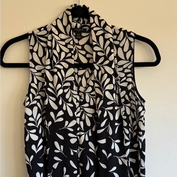 Ann Taylor Sleeveless Tie-Neck Blouse XXSP | Black & White Leaf Print - Picture 5 of 5